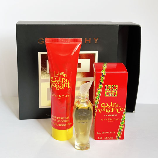 GIVENCHY - COFFRET LE BAIN EXTRAVAGANT, PRESENTE OUVERT
