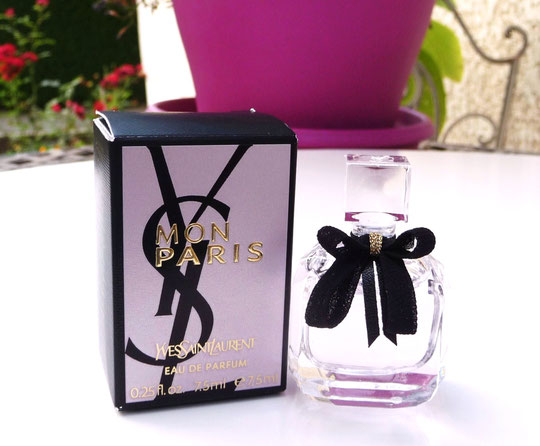 2016 - MON PARIS - EAU DE PARFUM 7,5 ML : MINIATURE ORNEE D'UN ELEGANT NOEUD NOIR