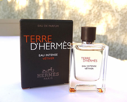 2018 - NOUVELLE VERSION DE TERRE D'HERMES - EAU INTENSE VETIVER, EAU DE PARFUM 7,5 ML