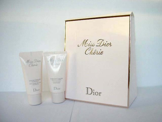 POCHETTE CONTENANT 2 TUBES MISS DIOR CHERIE