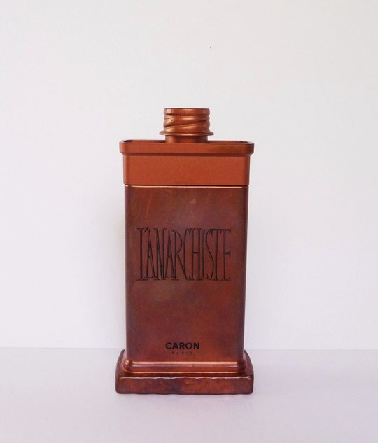 2000 : EAU DE TOILETTE POUR HOMME 50 ML