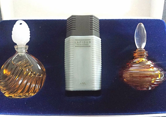COFFRET AVEC 3 MINIATURES