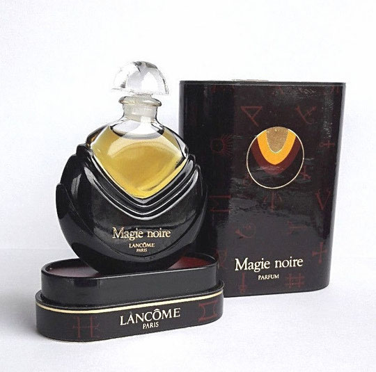 MAGIE NOIRE : PARFUM - FLACON ET BOÎTES DIFFERENTS DES PRECEDENTES PHOTOS