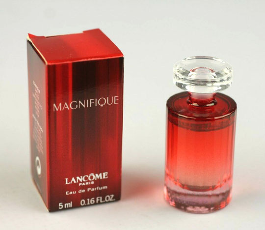 MAGNIFIQUE - EAU DE PARFUM 5 ML : PRESENTATION DANS PETITE BOÎTE
