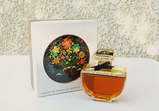 FLACON VASQUE SUR PIED : PARFUM 50 ML - NOEUD EN SATIN NOIR AU COL