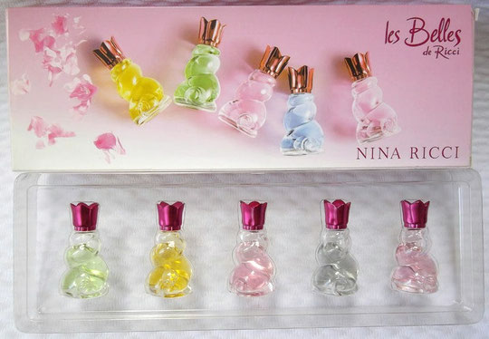 COFFRET "LES BELLES DE RICCI"  COMPRENANT 5 MINIATURES SANS BOÎTE
