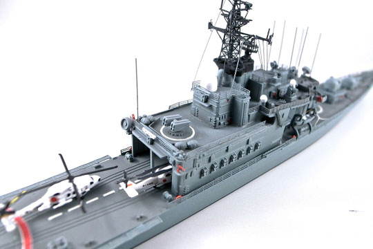 海上自衛隊ヘリ搭載護衛艦 DDH-141 はるな - 1/700 艦船モデルと