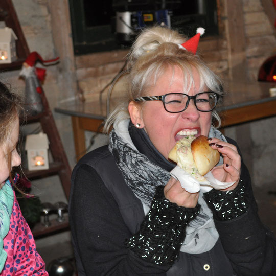 Grabbilder Andrea Weinke-Lau Groß Laasch, Die anderen Bilder, Grabsteinbilder Fotos auf Porzellan gebrannt, Grabbilder, Porzellanbilder, für den Tiergrabstein, Schmuck aus Porzellan, Fliesen für Bad o. Küche, Wände o. Geschirr