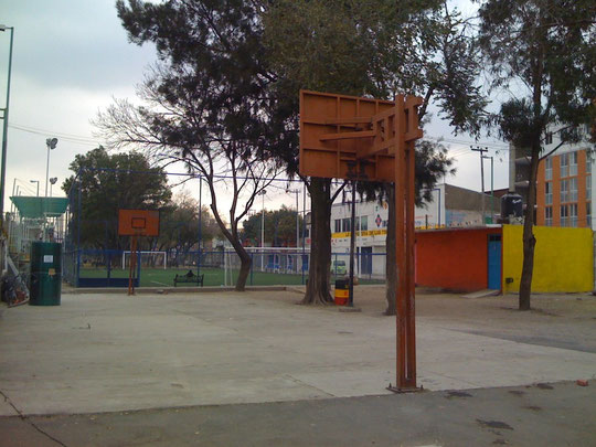 LA CANCHA NO ESTABA EN CONDICIONES PARA PODER UTILIZARLA