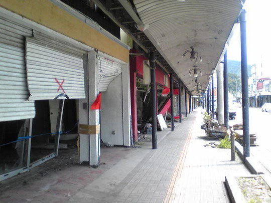 2011年7月6日に訪れた釜石市沿岸部の商店街