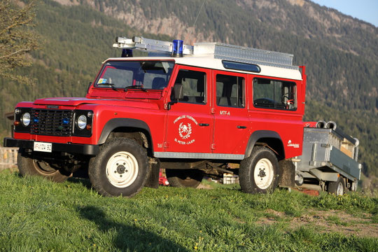 Mannschaftstransportfahrzeug mit Allrad und Tragkraftspritzenanhänger (MTF-A+TA)
