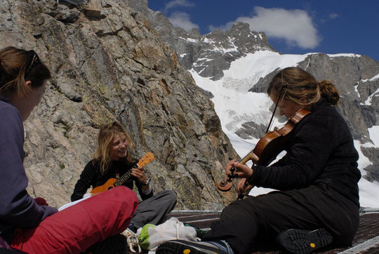 Les "Croq'notes d'altitude" sur la DZ du Promontoire.