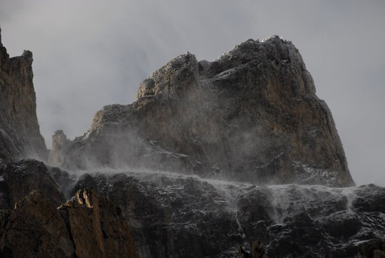 Même heure hier : la poudreuse vole sous le Pic du Glacier Carré.