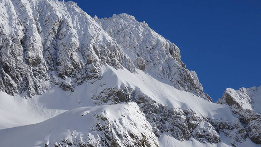 Le monde du silence, depuis le refuge des Ecrins ce dimanche matin. Merci Jeff.