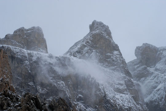 Vers midi la Meije est dégagée des nuages.