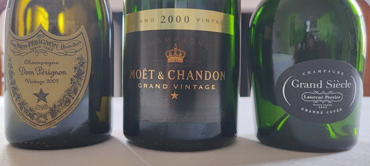 Dégustation de champagnes par/Champagne tastings by Thibaut Fourton Sommelier Conseil.