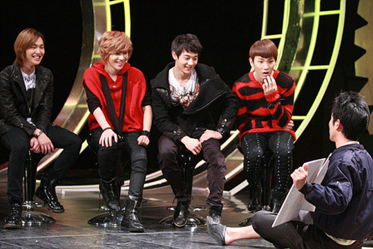 Shineeミノ 顔が小さすぎるのが悩み と暴言 J Apprend Le Coreen Avec Shinee Shineeミノ 顔が小さすぎるのが悩み と暴言 J Apprend Le Coreen Avec Shinee