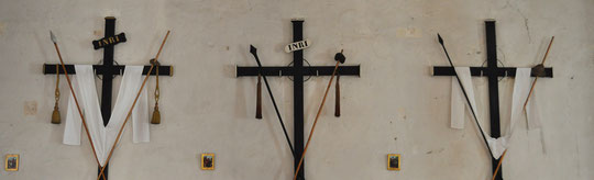 Calvi - Oratoire St Antoine - Croix de la Passion et leur "bindellu"