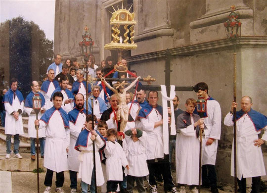 SAN-MARTINO-DI-LOTA Procession (Archives de confrérie)