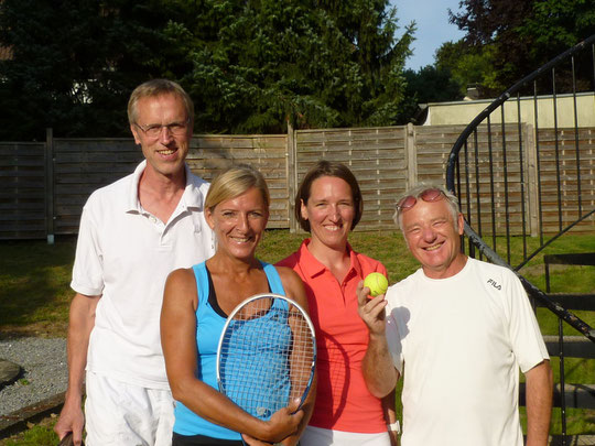 v.l. Andreas, Heike, Anja und Peter