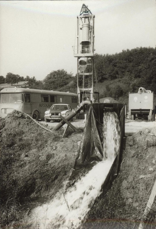 Foto: Brunnenbohrung in Hörersdorf aus dem Jahr 1978