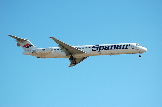 Spanair MD-83 im Landeanflug/Courtesy: Jordi Palacio Granado