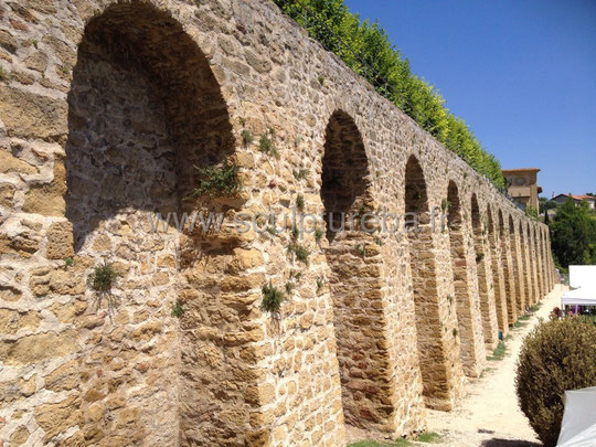 Château de Lauris 