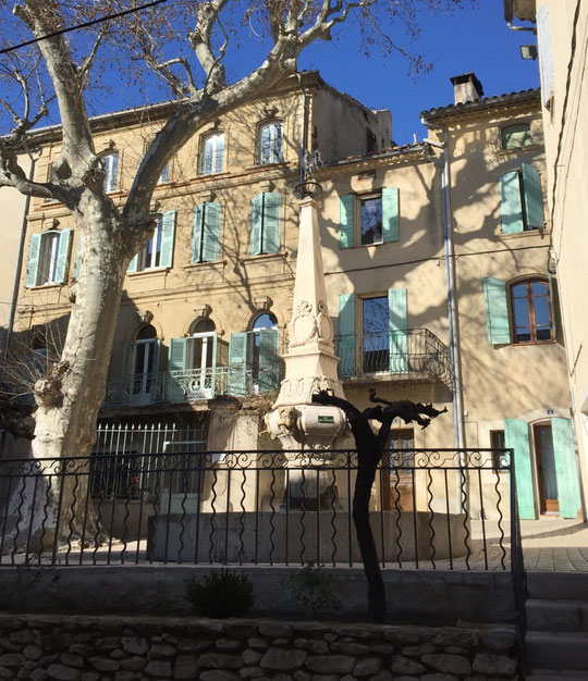 Eyguières, Fontaine Cocotte