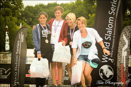 Women's podium of the Freestyle Bettle / Credit: Tiphaine Bourbon