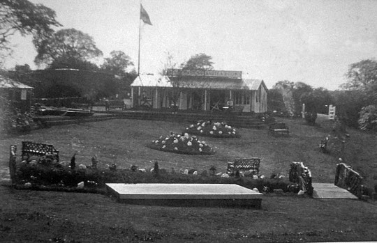 The footbridges and the little rill are on the 1916 map. See also the postcards above and below.