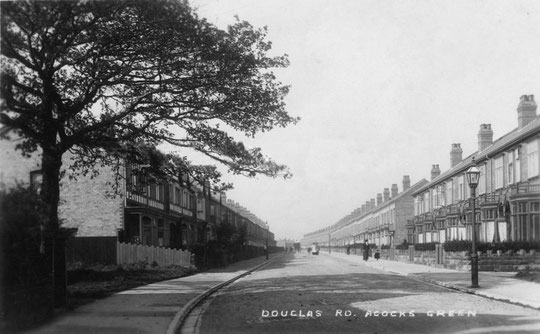 Another Edwardian image of Douglas Road