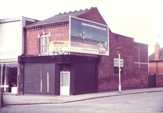Number 1108, c.1995. In between uses here, it was a shop owned by the Hooper family for sixty years until the early 1980s. It later became Happy Valley Cantonese take-away.