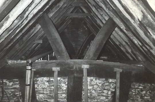 4. Main truss opposite no. 3 still walled in