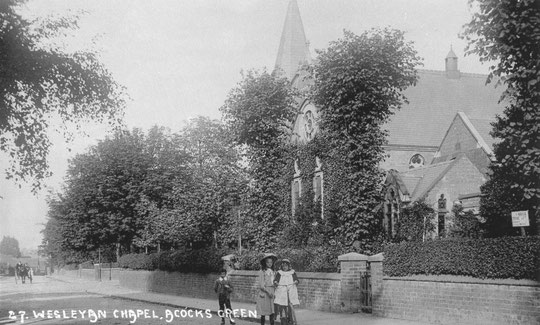 The Methodist church, with the original chapel frontage on the right, c. 1905