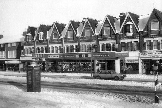 Shops from 1160 towards Oxford Road, 1981 (Mike Wood)