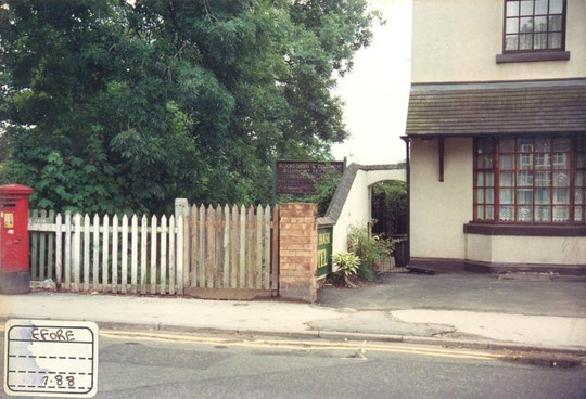 The right of way from Sherbourne Road, July 1988. It still exists today
