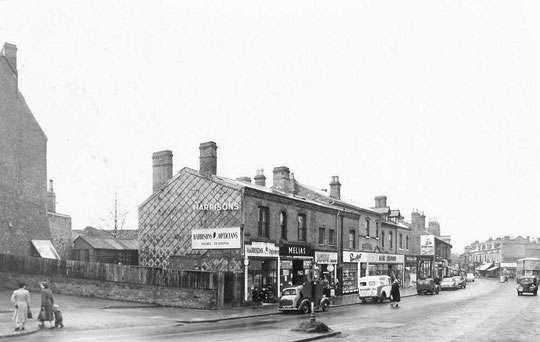 Where the optician's is used to be an early telephone exchange. This was taken in 1955 (Birmingham Libraries)