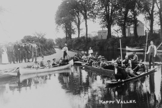 Wounded soldiers enjoying boating (Colin Scrivener)