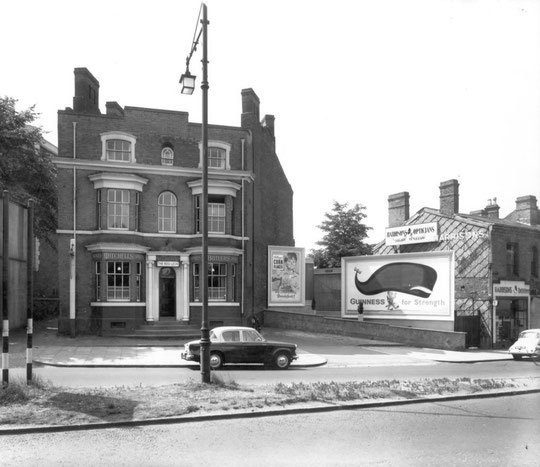 The Victorian Red Lion in 1959 (Birmingham Libraries)