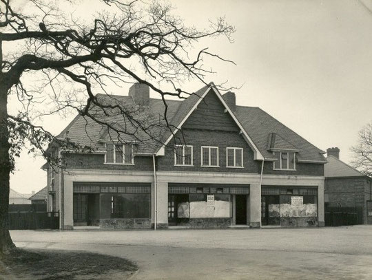 New shops, Shirley Road, February 1932 (Birmingham Libraries)