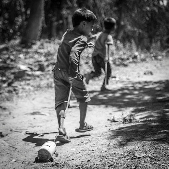 Cualquier cosa es un juguete para los niños Kachang