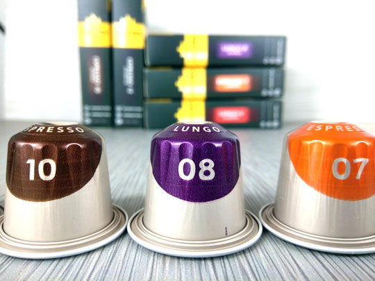 Liebe Checkerin, mir ging's vor ganz vielen Jahren auch so! :-D Nespresso bringt glaub ich jede/r zum Kaffee lieben! Hehe... Sandra zeigt u.a. auch, was man alles mit gebrauchten Kapsel machen kann! Tolle DIY!!! Danke!