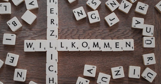 Eigentlich hätte ich diesen Blogpost unter der Kategorie "Parenthood" erwähnen sollen, aber ganz ehrlich? Es passt zu allem! Dass nur ein Wort, so schnell helfen kann, ist ja Wahnsinn! Ich bin überrascht! Danke muttis-blog.net!