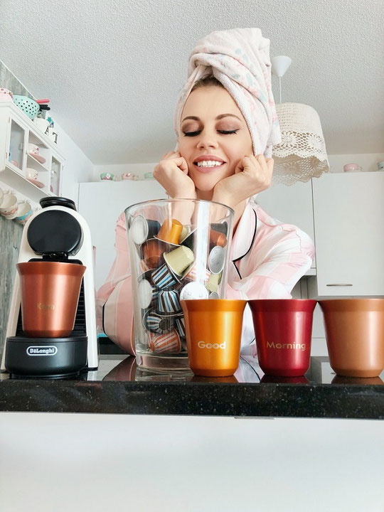 Nespresso, what else? Ich liebe Geor..., äääh ich meine Nespresso! Die Tea auch! Sie zeigt ein Paar News auf ihrem Blog.