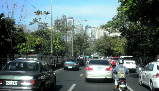 Pasig City, Metro Manila / Ortigas Avenue