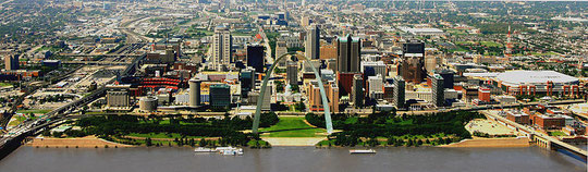 St. Louis, Missouri and the Gateway (Public Domain Photo on Wikipedia)