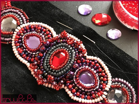 Perlenstickerei: Armband