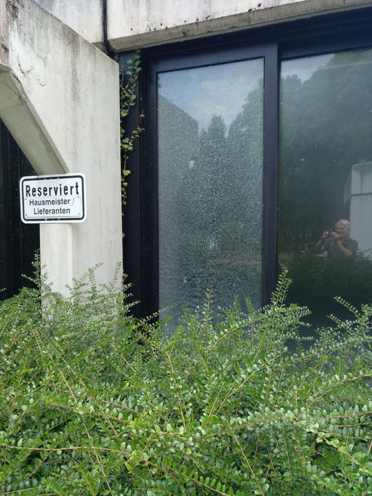 Scheiben splittern und Kabel kokeln - Wer kriegt's mit?