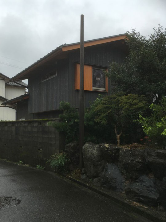 岐阜県大垣市　大垣BASE CAMP　松本市・安曇野市の建築設計事務所　建築家　住宅設計　木製建具　現場監理　 外壁　信州産唐松ラフ仕上板