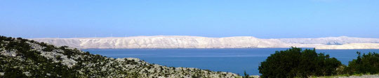 Küste in Richtung Rieka "Hintergrund die Insel PAG"